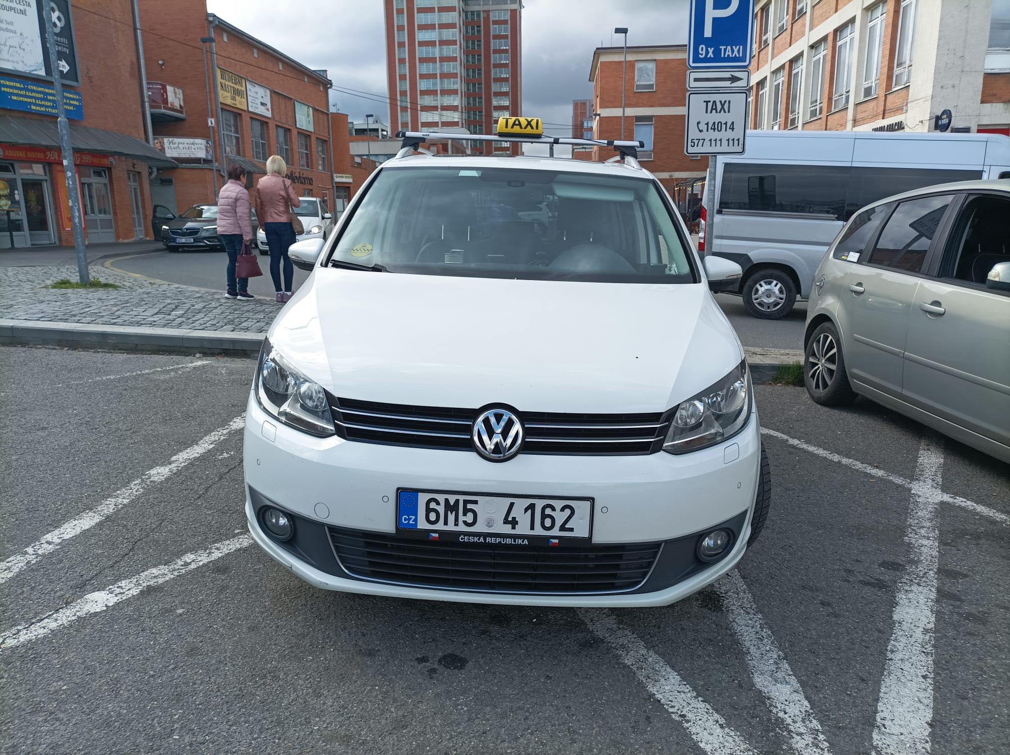 Vícemístný vůz